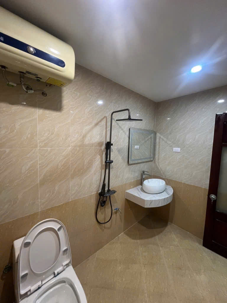 BÁN NHÀ MẶT NGÕ GIANG VĂN MINH 46M2, 4 TẦNG , BÁN 10 TỶ